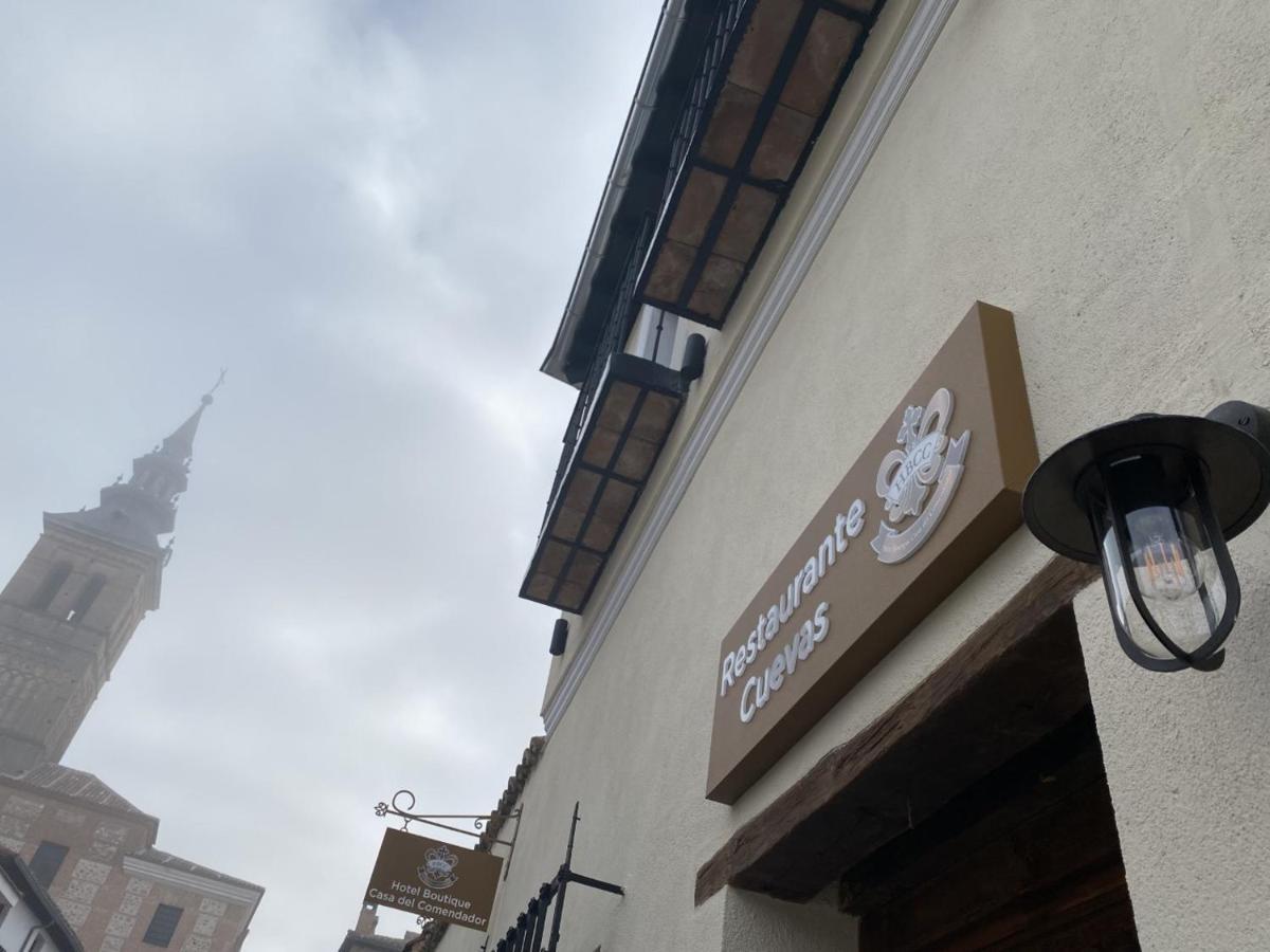 Hotel Boutique Casa Del Comendador 나발카르네로 외부 사진