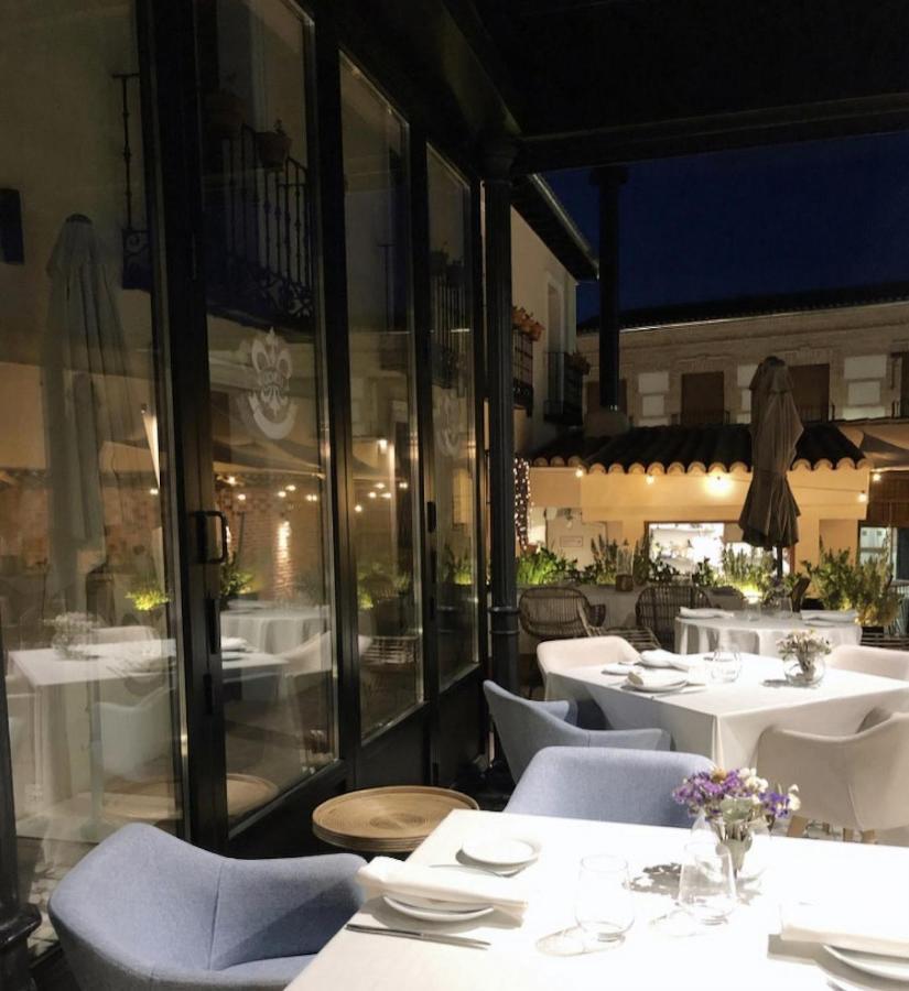 Hotel Boutique Casa Del Comendador 나발카르네로 외부 사진
