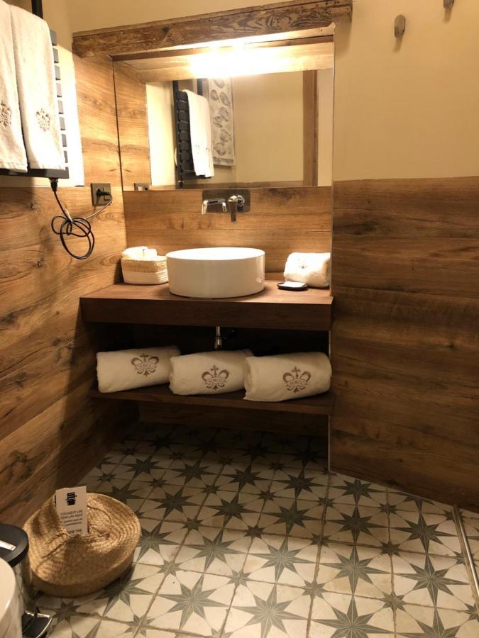 Hotel Boutique Casa Del Comendador 나발카르네로 외부 사진